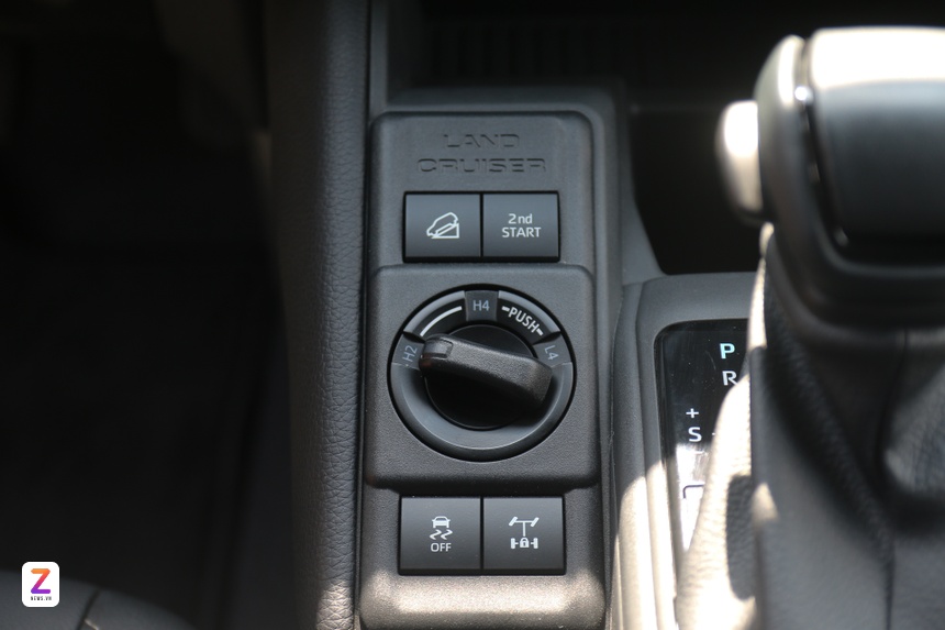 Toyota Land Cruiser FJ ảnh 22