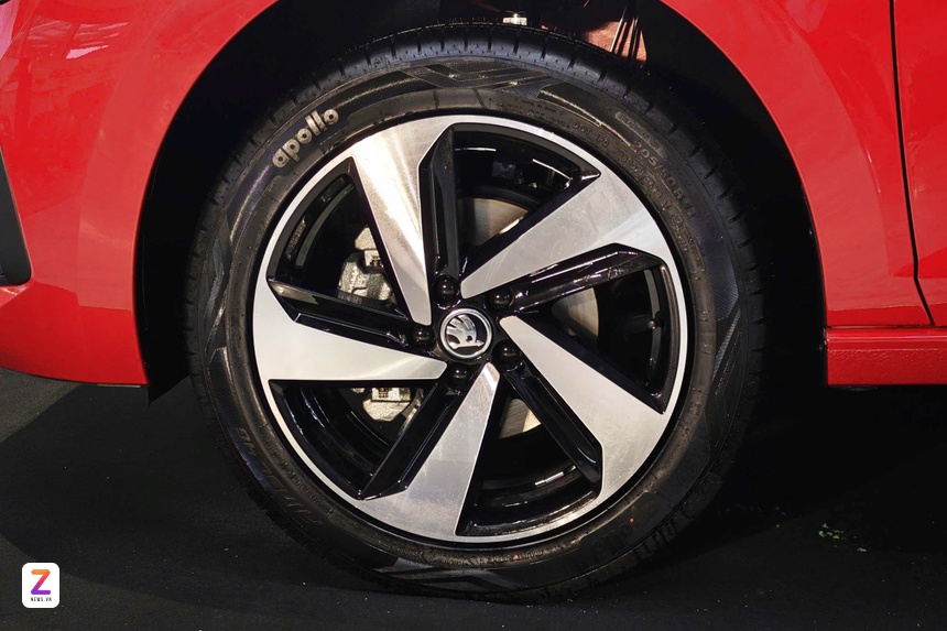 Skoda Slavia anh 7