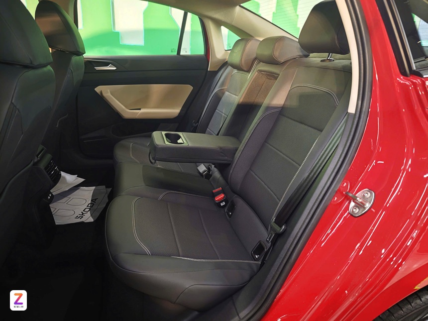 Skoda Slavia anh 12