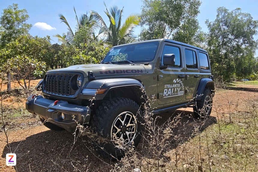 Jeep Wrangler anh 1