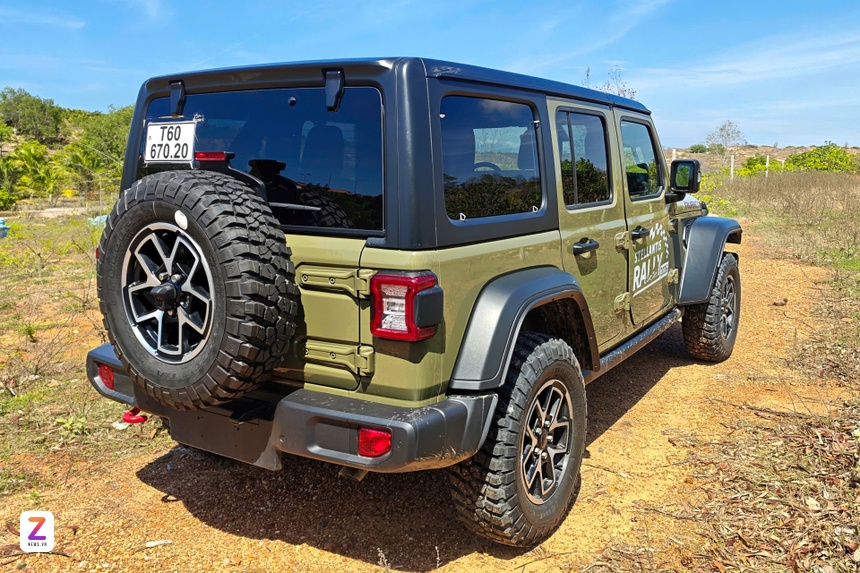 Jeep Wrangler anh 19