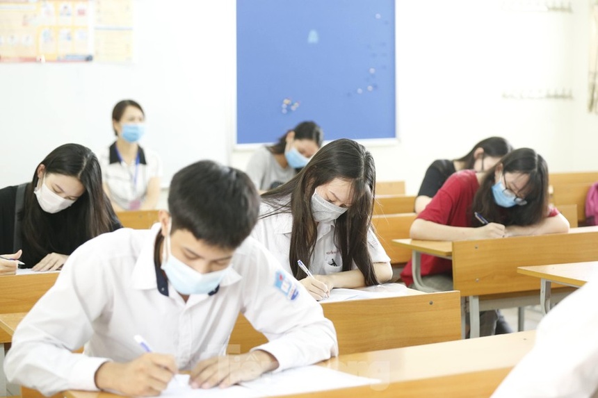 Bat kha khang moi thi truc tuyen anh 1
