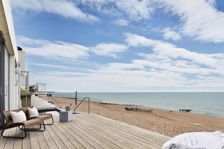 Bo suu tap biet thu sang trong cua Adele hinh anh 2 d183e940_f05d_47ee_bb2b_fa64b6596650_Adele_brighton_beach_house.jpg