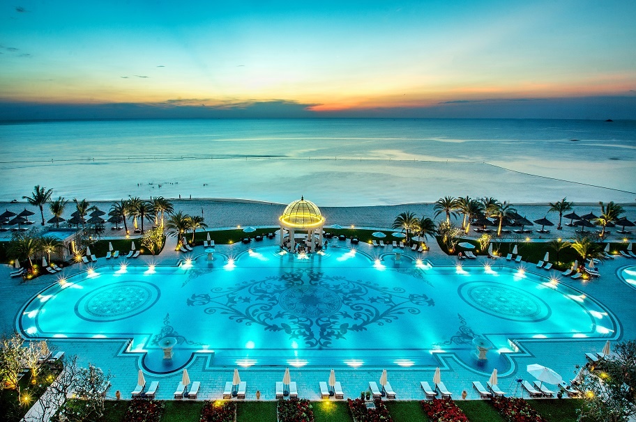 Check-in 5 diem lang man nhat tai noi to chuc dam cuoi Dong Nhi hinh anh 3