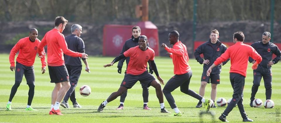 Man Utd rộn rã tiếng cười chuẩn bị tiếp đón Rostov ảnh 1 Man Utd ron ra tieng cuoi chuan bi tiep don Rostov anh 1
