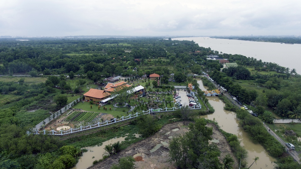 nhà thờ tổ của Hoài Linh ảnh 1