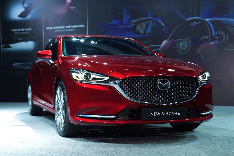 Mazda6 vẫn có bản 2.5L cao cấp nhất tại Việt Nam, bác bỏ tin đồn khai tử