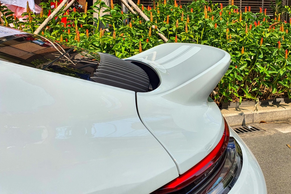 cuong do la,  nguyen quoc cuong,  porsche,  911,  porsche 911,  911 sport classic,  sieu xe,  porsche 911 sport classic anh 11