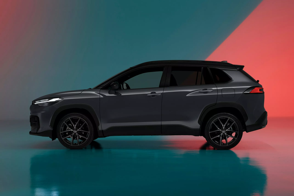 toyota,  Corolla Cross,  GR Sport,  toyota Corolla Cross,  Corolla Cross gr sport,  gr,  gazoo racing,  suv,  suv hang b,  hybrid,  chau au anh 16