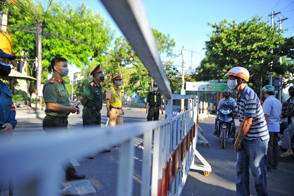 gian cach xa hoi Da Nang anh 7