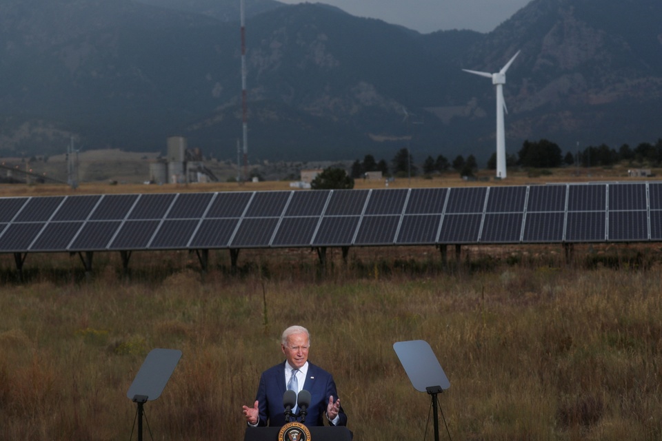 Năng lượng tái tạo 'lãnh đòn' từ siêu dự luật của ông Trump