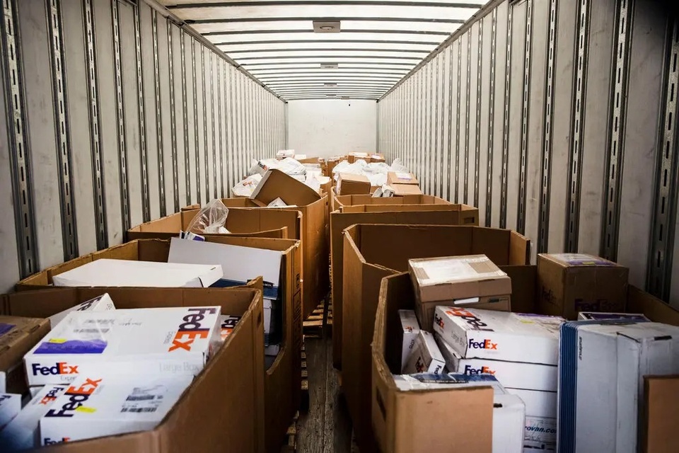 Visa H-1B là gì và ông Trump đang thay đổi ra sao?