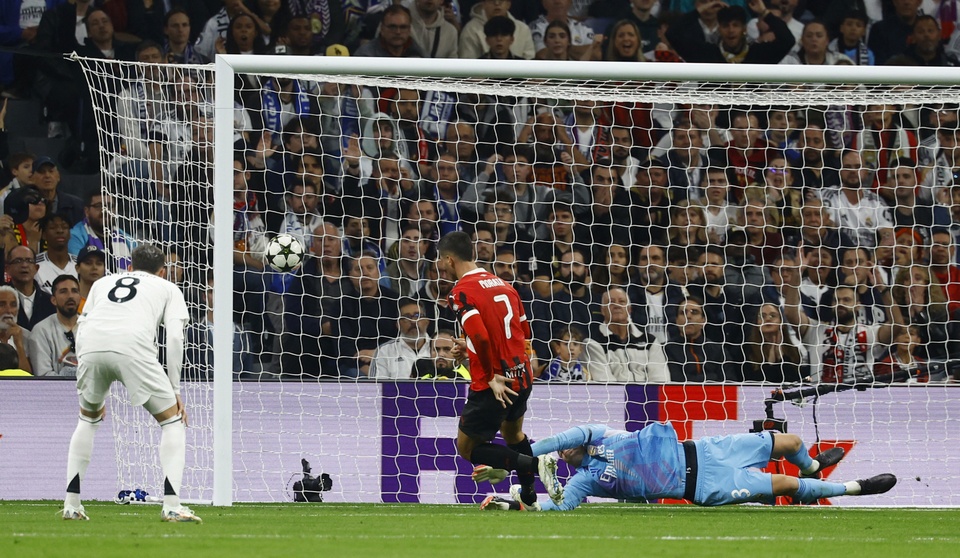 Real Madrid dau Milan anh 5