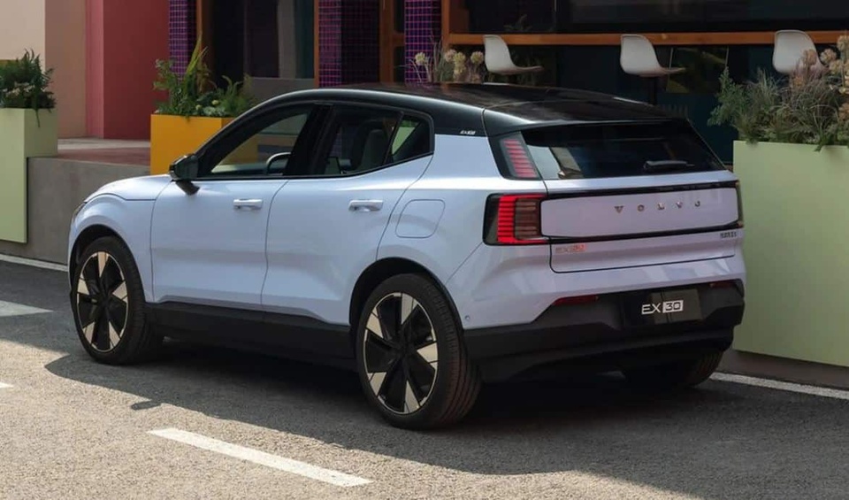 Volvo EX30 anh 1