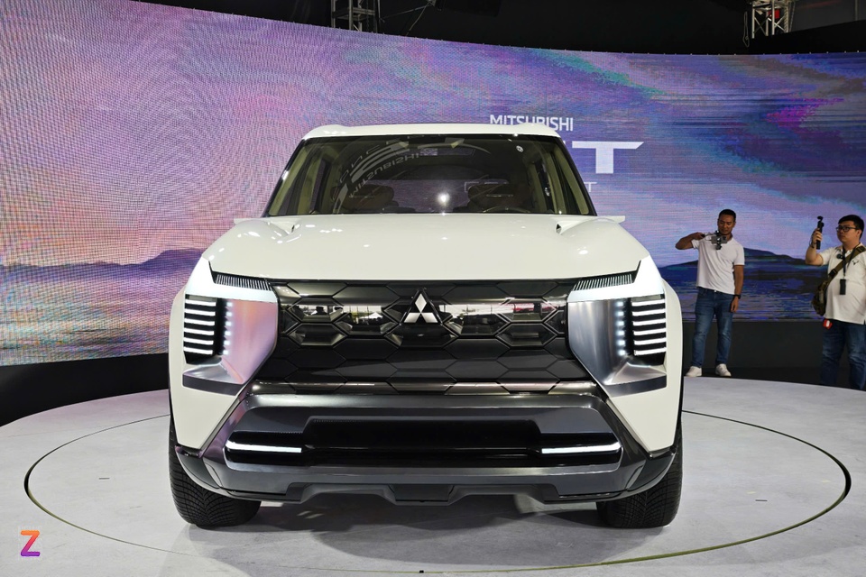 Mitsubishi 7 cho anh 3