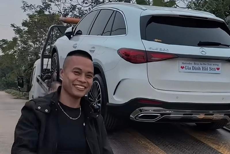 Hai Sen bi bat anh 5