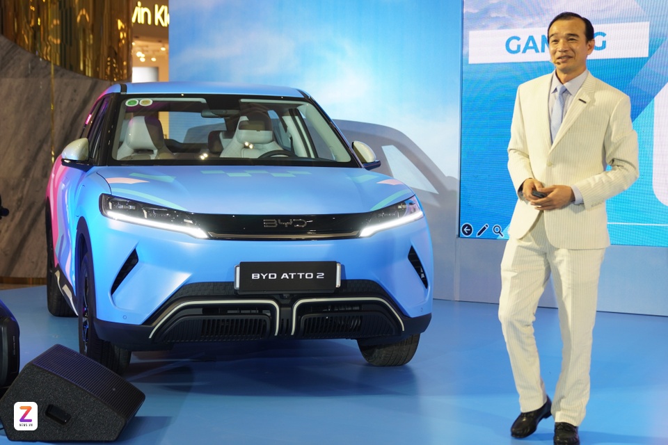 BYD Atto 2,  Geely EX2 anh 21