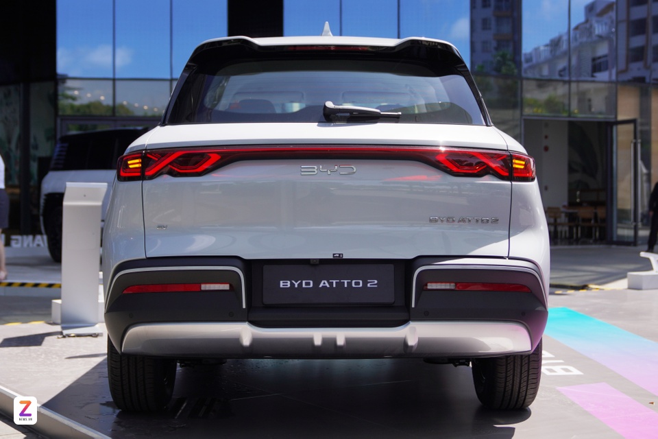 BYD Atto 2,  Geely EX2 anh 7