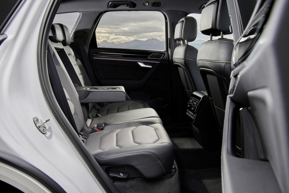 Volkswagen Touareg 2025 anh 9