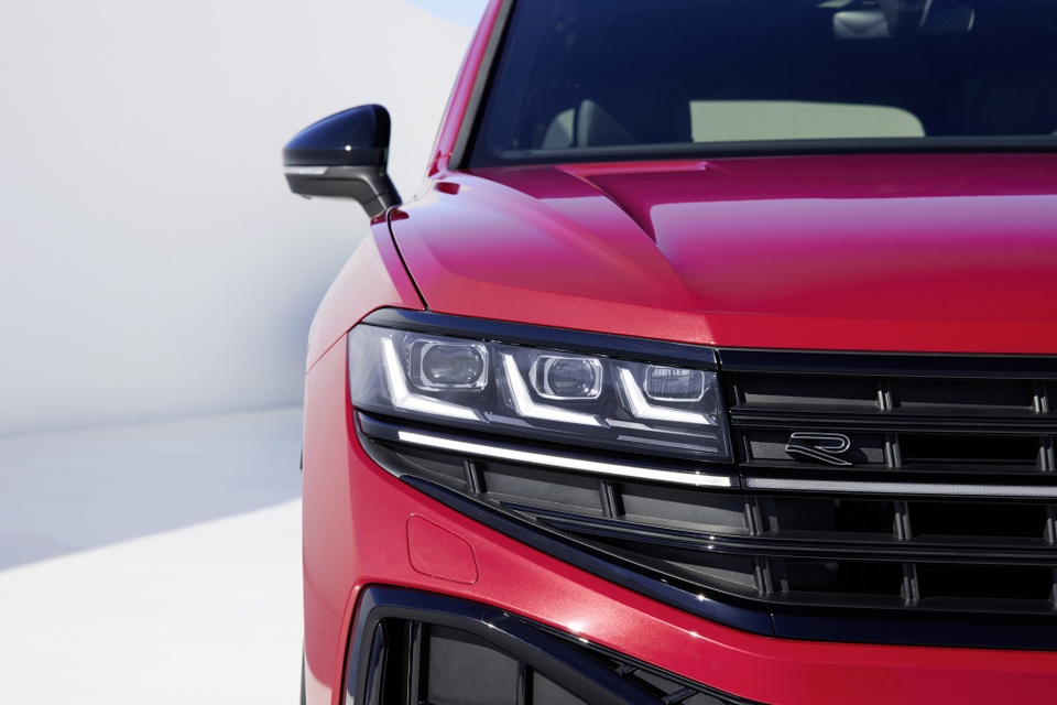 Volkswagen Touareg 2025 anh 4