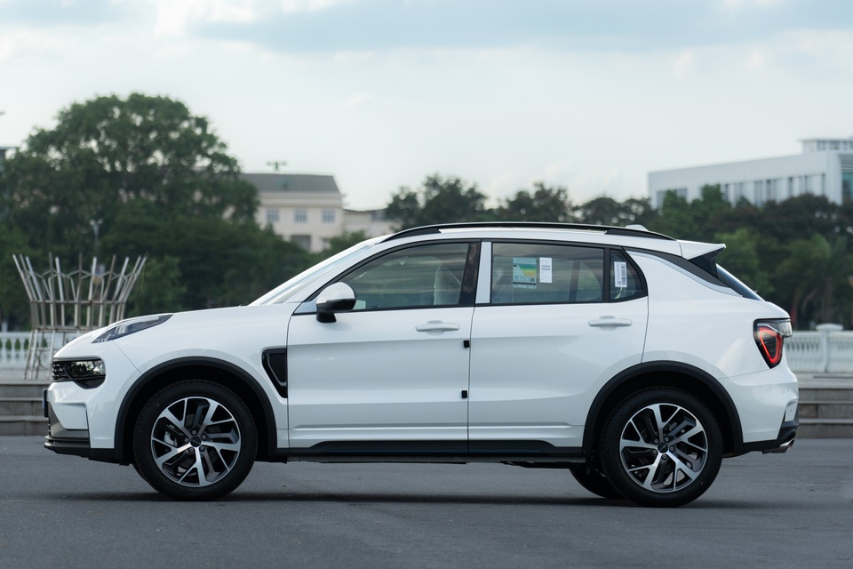 Lynk & Co 01 Hyper anh 2