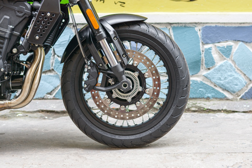 Chi tiet Brixton Crossfire 500 2020 tai Viet Nam anh 3