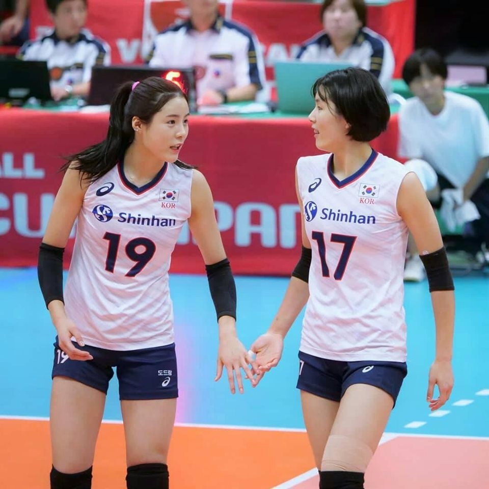 bong chuyen anh 2