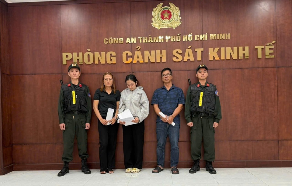 Triệt phá, đường dây buôn lậu, thực phẩm chức năng, Công ty Profit, Giám đốc Profit, Chủ doanh nghiệp Profit, Doanh nghiệp Profit ảnh 1 Triet pha, duong day buon lau, thuc pham chuc nang, Cong ty Profit, Giam doc Profit, Chu doanh nghiep Profit, Doanh nghiep Profit anh 1