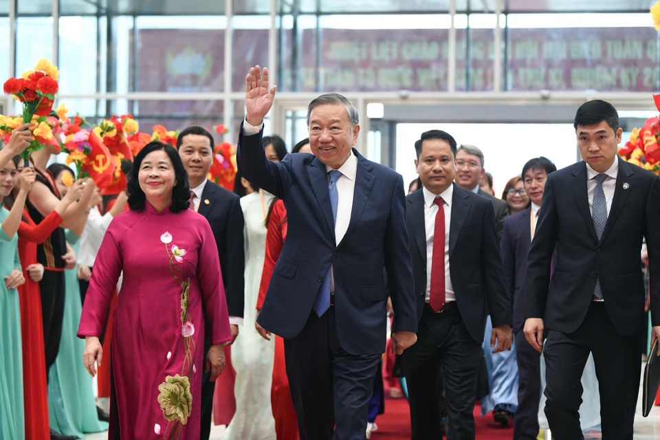tong bi thu anh 1