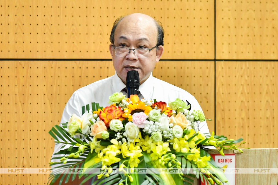 DH Bach khoa Ha Noi anh 2