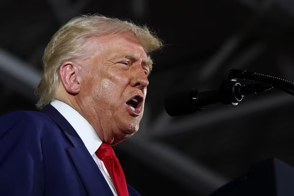 Ông Trump vật lộn để giải thích khi kinh tế Mỹ tăng trưởng âm