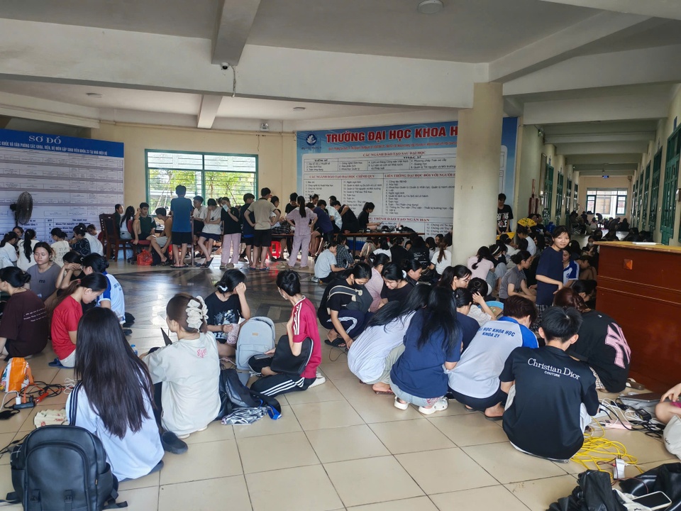 trường học ngập ảnh 1 truong hoc ngap anh 1