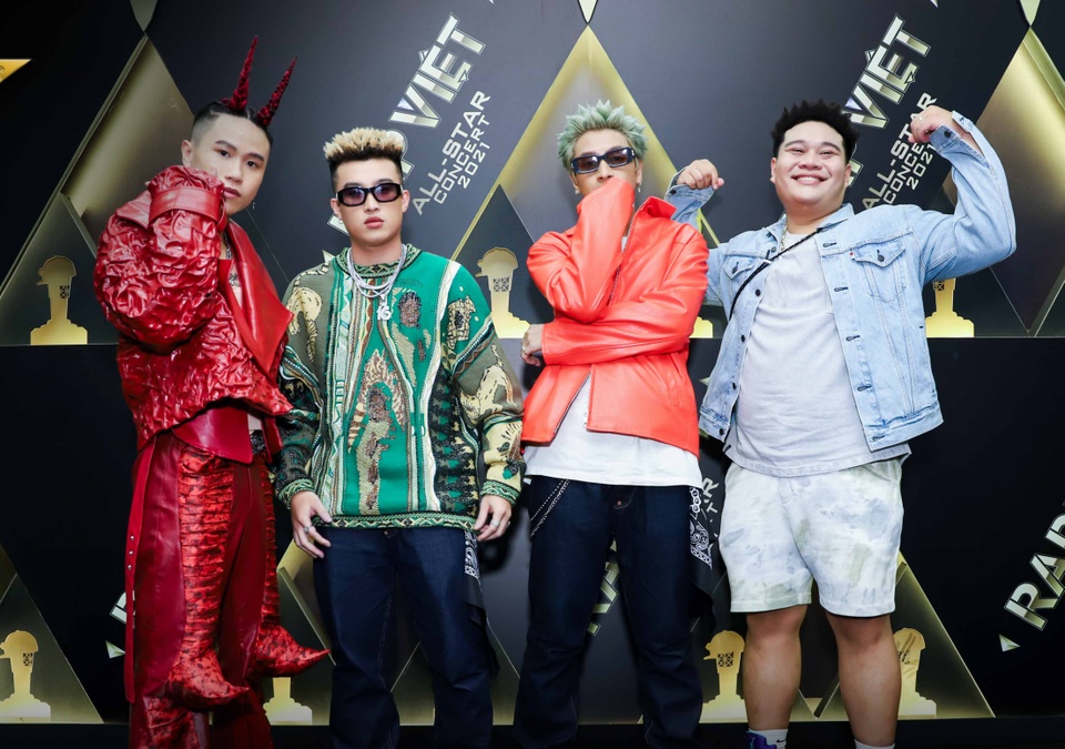 10.000 khan gia 'chay' voi Rap Viet anh 7