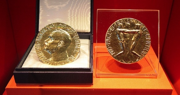 Giai Nobel anh 2