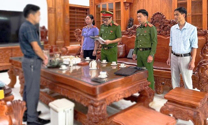 Khoi to chu shop, ban hang online, tron thue anh 1