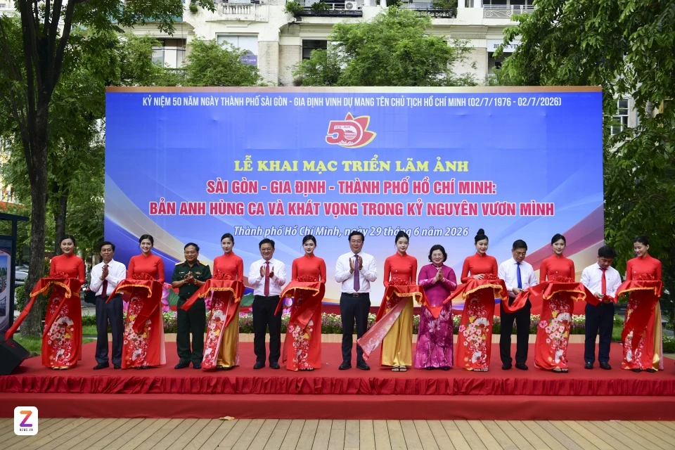 trien lam anh TP.HCM anh 1