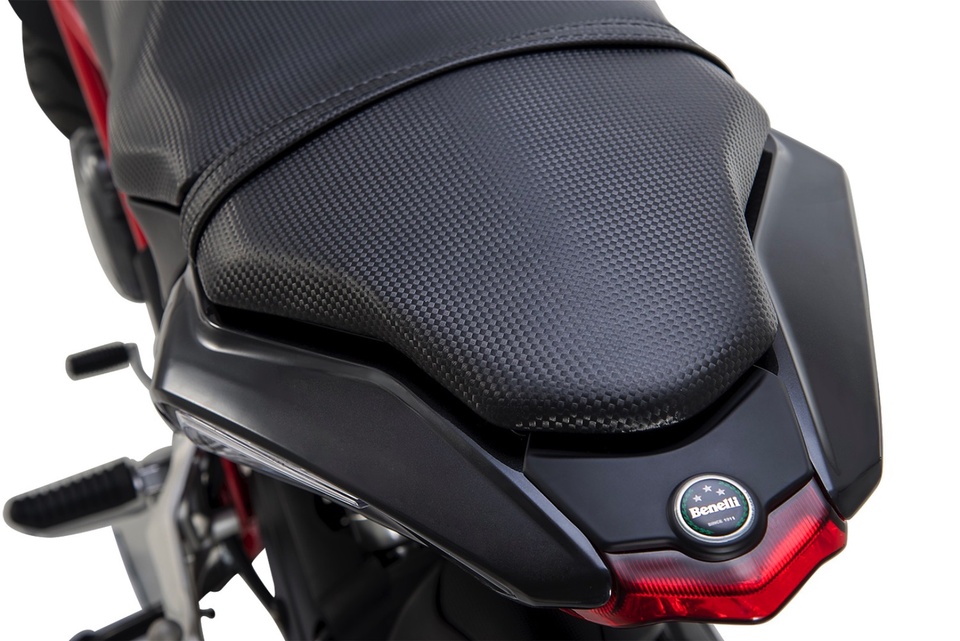 Benelli TNT 135 2020 co them mau moi anh 6