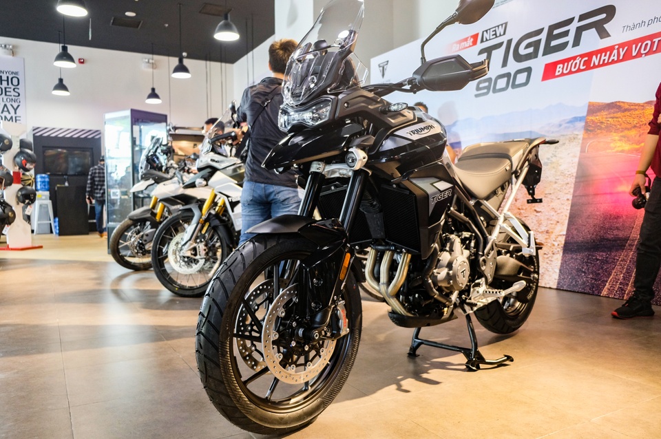 Triumph Tiger 900 ra mat anh 1