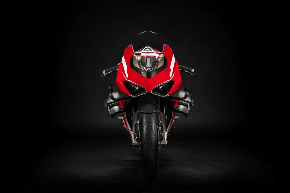 Ducati Superleggera V4 co gia 100.000 USD anh 3