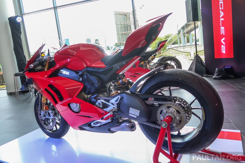 Ducati ra mat Panigale V4 S va Panigale V2 anh 2