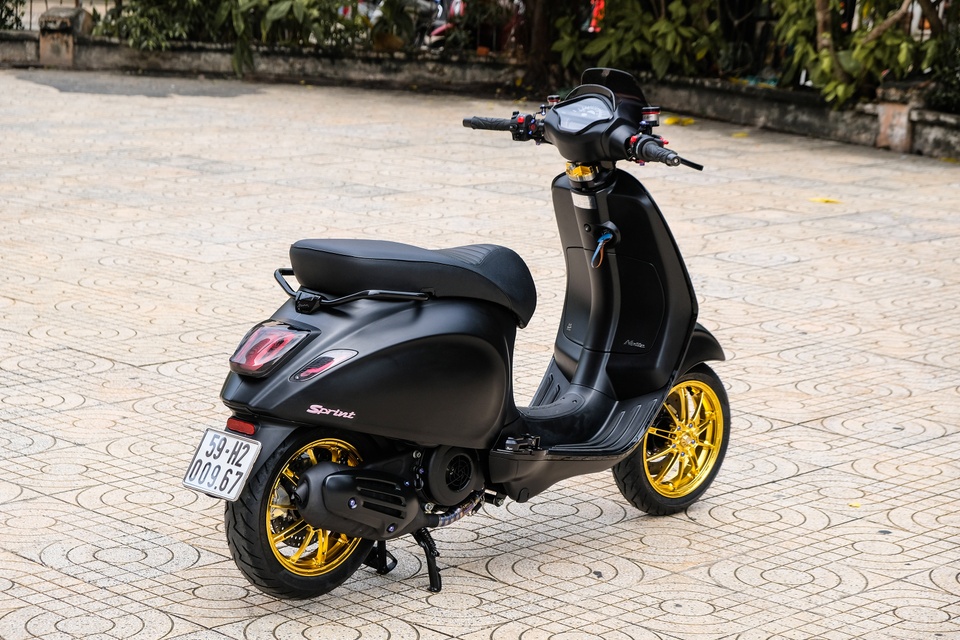 Vespa Sprint do 300 trieu dong anh 2