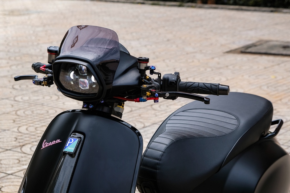 Vespa Sprint do 300 trieu dong anh 4