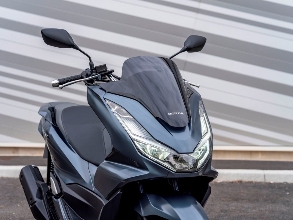 Honda PCX 150 2021 ra mat anh 3