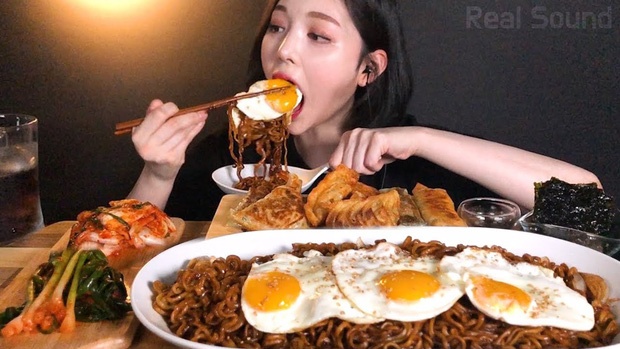 mukbang xinh nhat Han Quoc anh 1