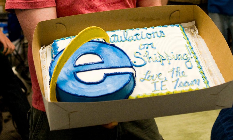 trinh duyet microsoft edge google chrome mozilla firefox tang banh cho nhau anh 6