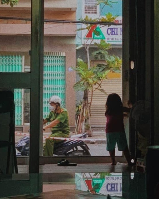 chien si cong an dung nhin con tu cong anh 2