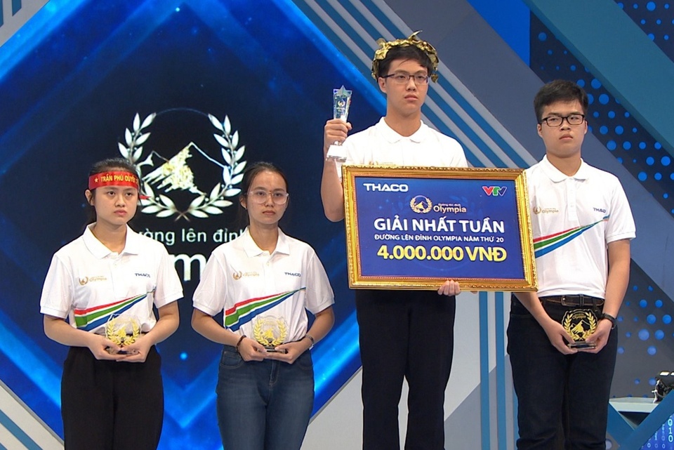 Duong len dinh Olympia anh 1