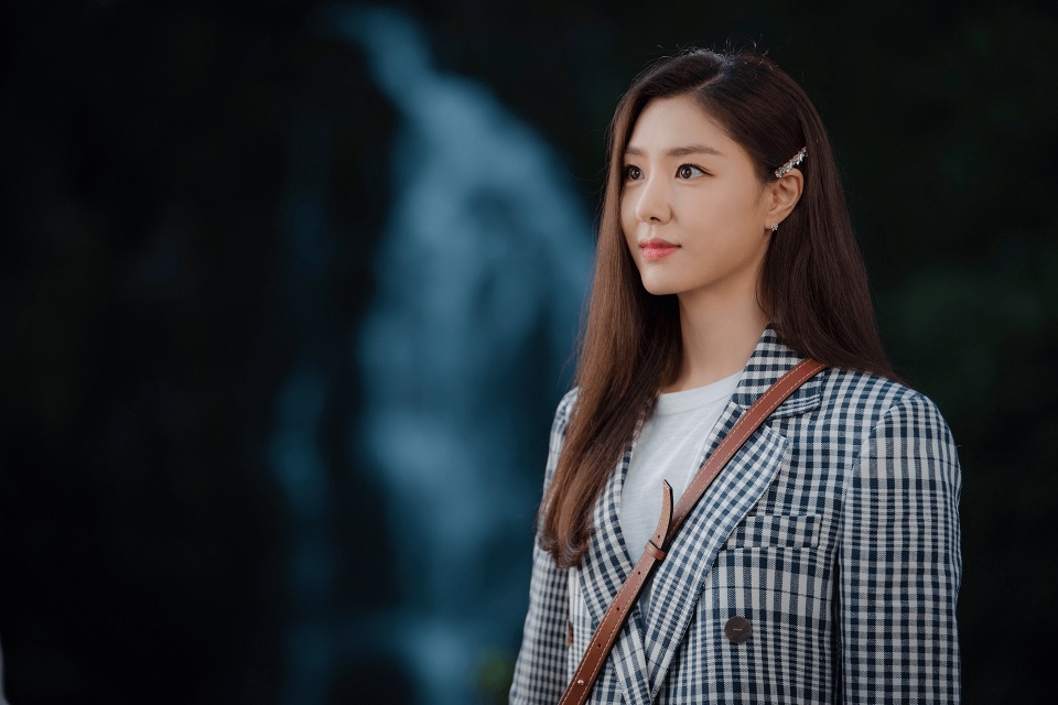 Crash Landing on You,  Ha canh noi anh,  Son Ye Jin,  Hyun Bin anh 10