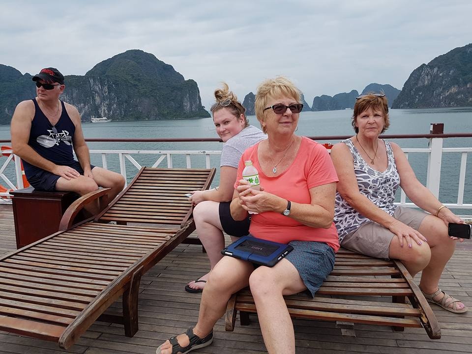phat chu ho ban tour bat nhao anh 1