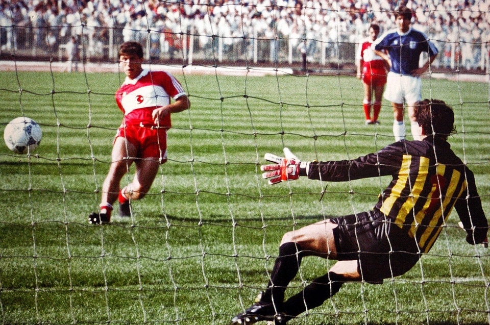 Kylian Mbape giay vang anh 7